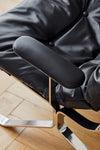 Omelette Lounge Chair With Armrests