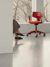 Specere 5-Star Swivel Chair With Armrests